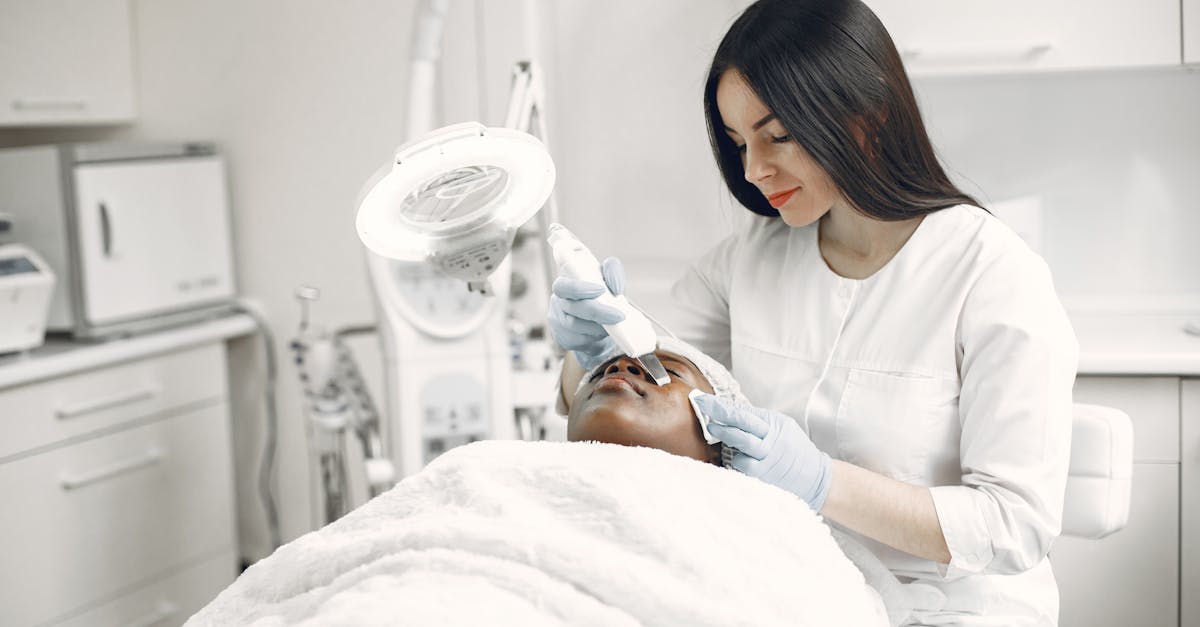 Chemical Peels for Hyperpigmentation: A Comprehensive Guide